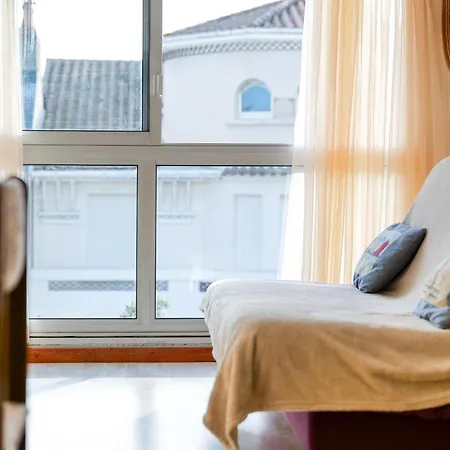 Apartment Proche Quartier Arago D'olonne - 4 Personnes *